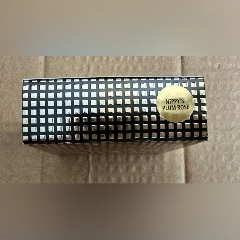 MAC Whitney Houston Nippy’s Plum Rose Blush BNIB